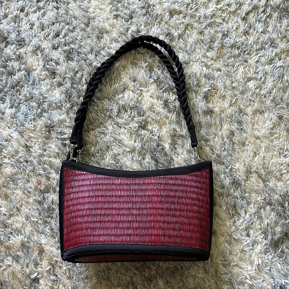 Elegant Black and Red Women's Basket Handbag